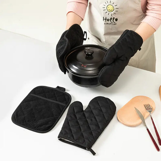 Black Quilted Oven Mitts & Pot Holders | Heat Resistant Kitchen Gloves